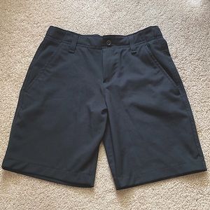 Under Armour Youth Boys Chicos Golf Shorts Size 12 NWT